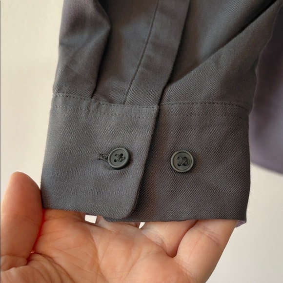 Women’s dark grey dress shirt size XL - Picture 5 of 5